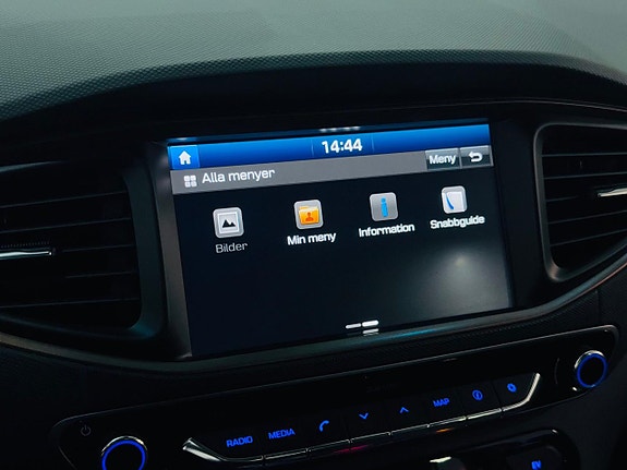Hyundai IONIQ 15 of 23