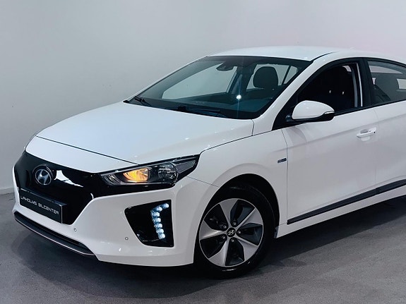 Hyundai IONIQ 2 of 23