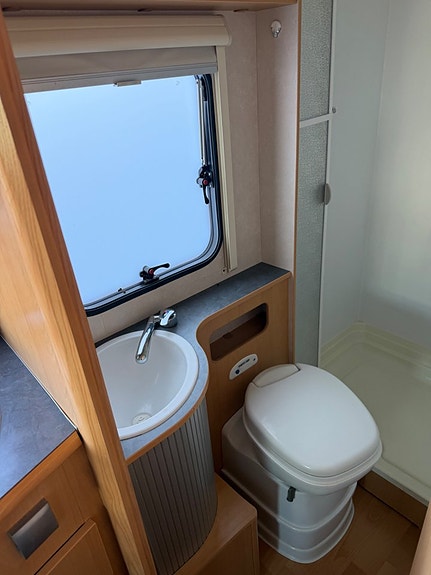 Adria Coral Sport S 573 DS * 3500 KG * 9 of 10
