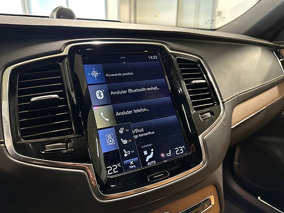 Volvo XC90 15 of 20
