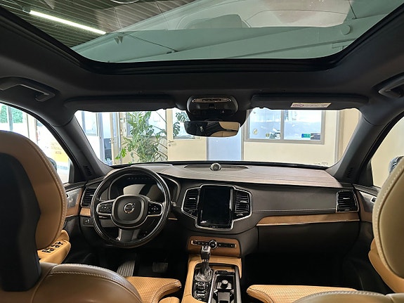 Volvo XC90 9 of 20