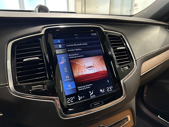 Volvo XC90 14 of 20