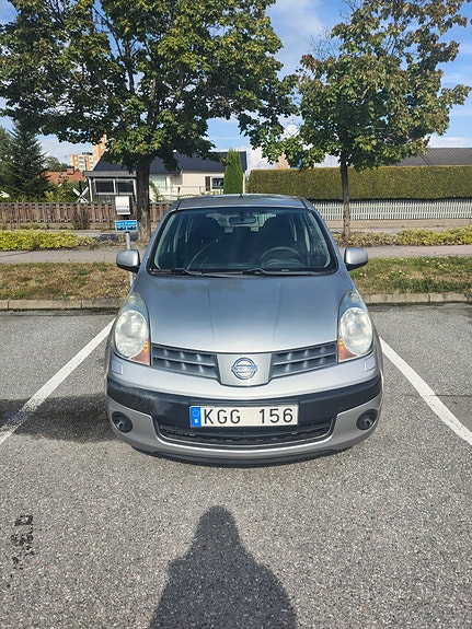 Nissan Note 2 of 4