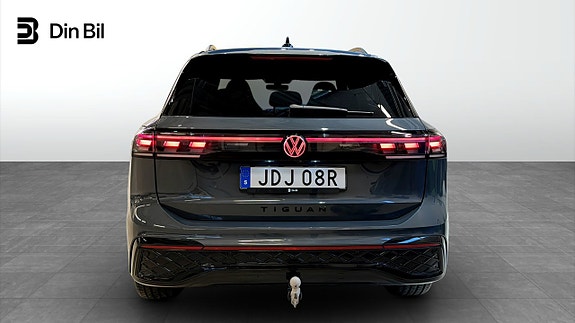 Volkswagen Tiguan 5 of 23