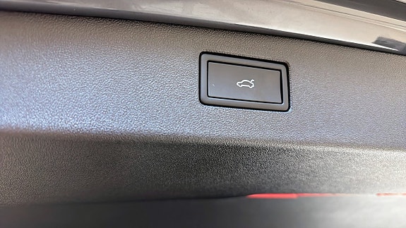 Volkswagen Tiguan 15 of 23