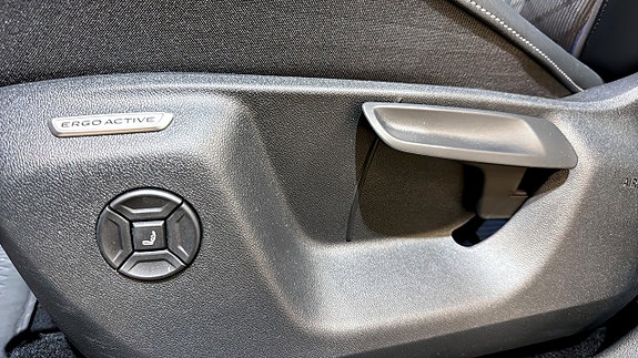 Volkswagen Tiguan 18 of 23