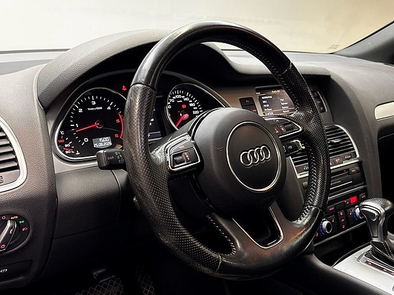 Audi Q7 10 of 24