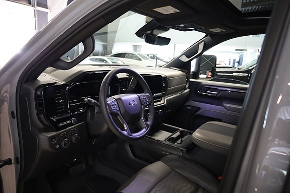 Chevrolet Silverado 2500 14 of 23