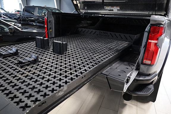 Chevrolet Silverado 2500 10 of 23