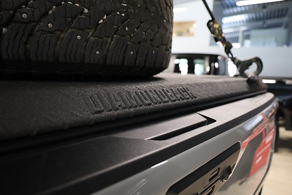 Chevrolet Silverado 2500 8 of 23
