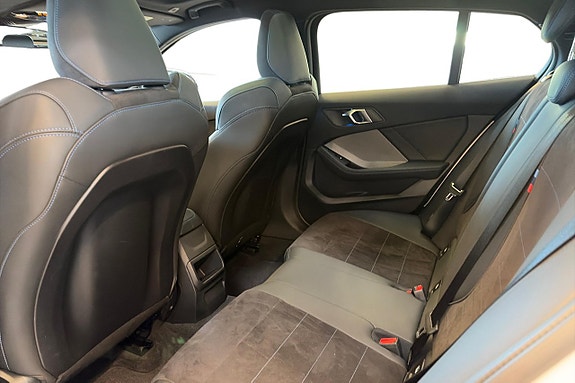BMW 120 11 of 21