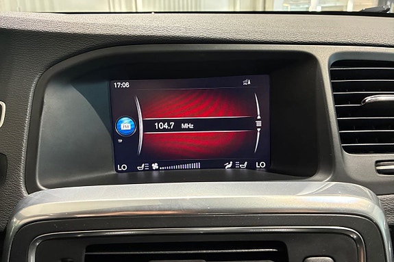 Volvo V60 12 of 23
