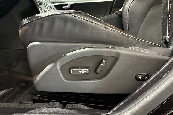 Volvo V60 16 of 23