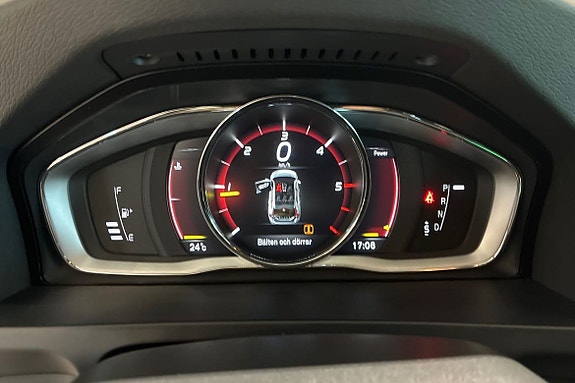 Volvo V60 11 of 23