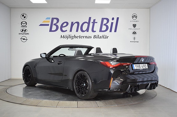 BMW M4 7 of 27
