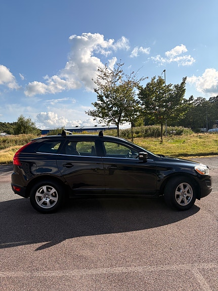 Volvo XC60 5 of 7