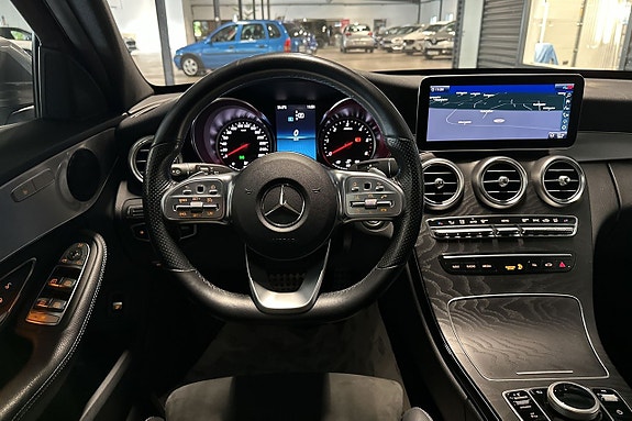 Mercedes-Benz C220 d 10 of 24