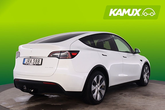 Tesla Model Y 4 of 20