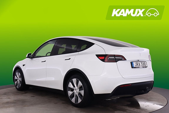 Tesla Model Y 5 of 20