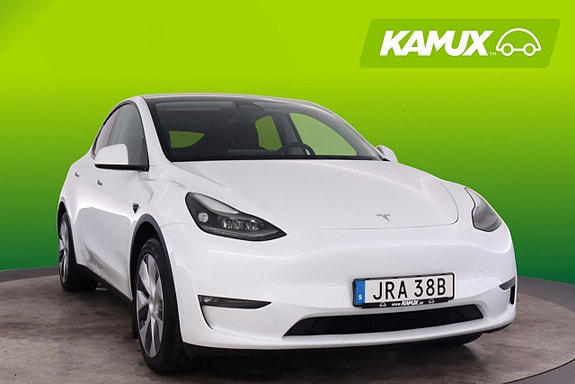 Tesla Model Y 8 of 20