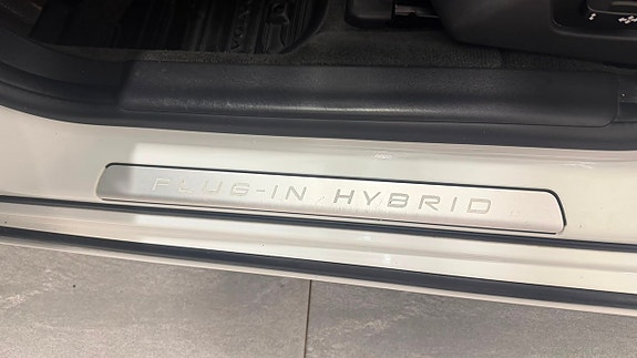 Volvo V60 8 of 16