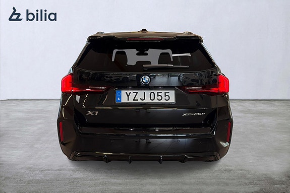 BMW X1 4 of 19
