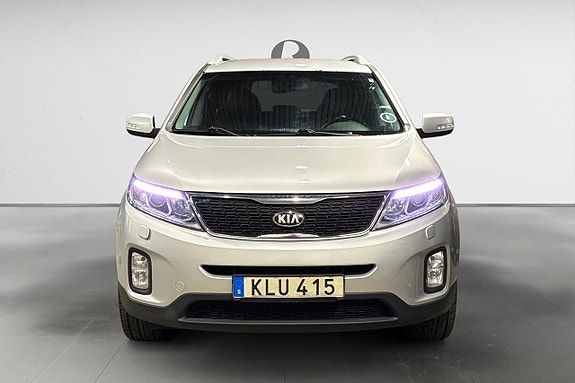 Kia Sorento 10 of 18