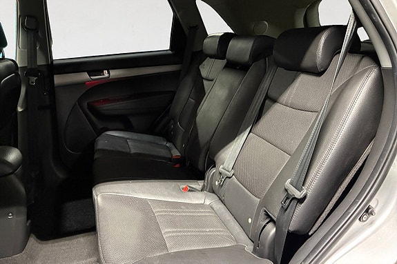 Kia Sorento 15 of 18