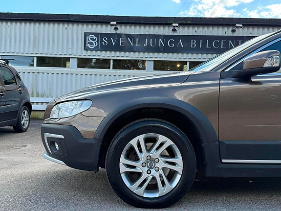 Volvo XC70 6 of 25