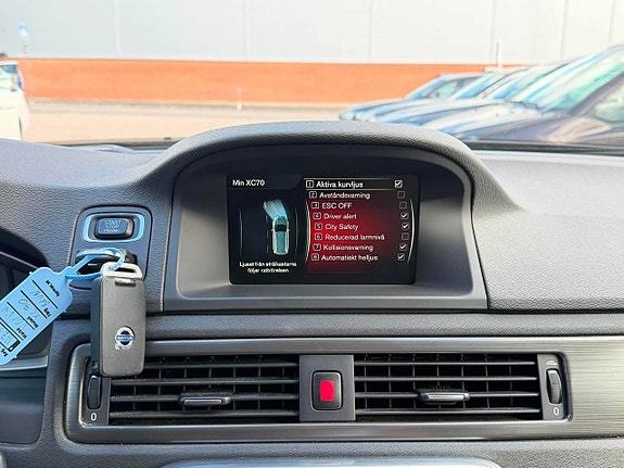 Volvo XC70 21 of 25