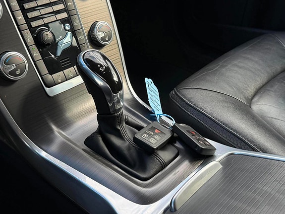 Volvo XC70 24 of 25