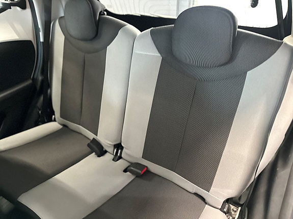 Toyota Aygo 12 of 13