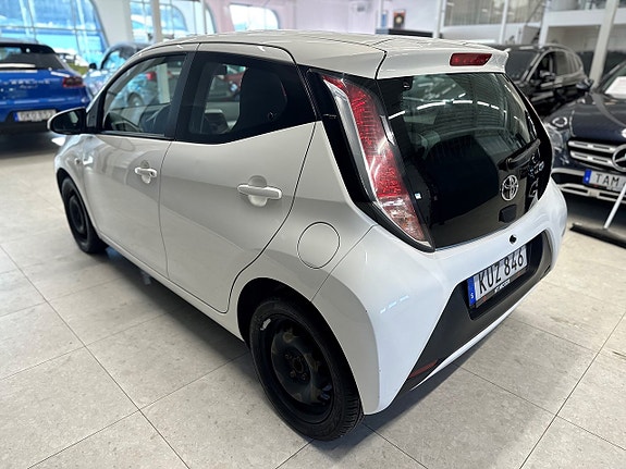 Toyota Aygo 3 of 13