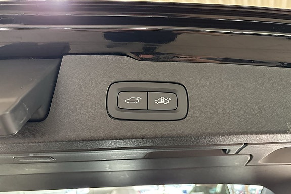 Volvo V60 12 of 25