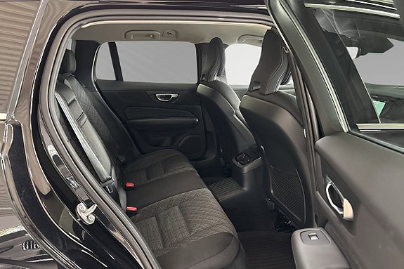 Volvo V60 11 of 25
