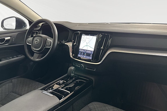 Volvo V60 10 of 25