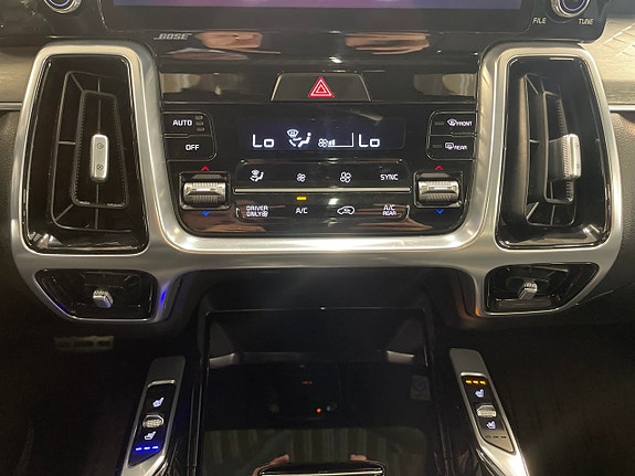 Kia Sorento 13 of 23