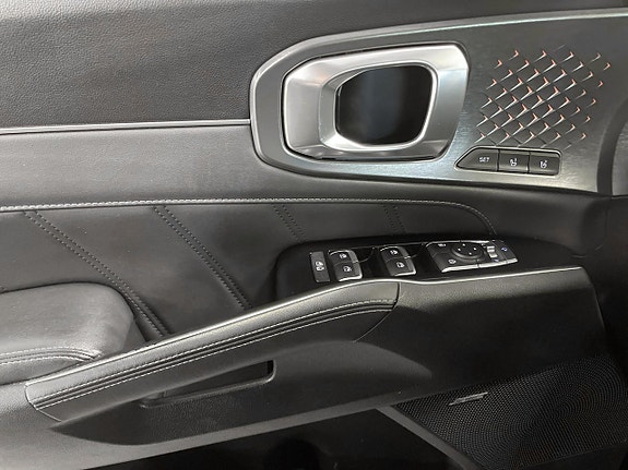 Kia Sorento 21 of 23