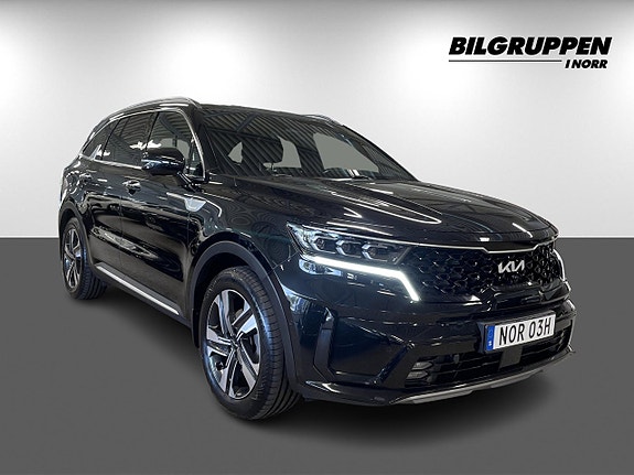 Kia Sorento 3 of 23
