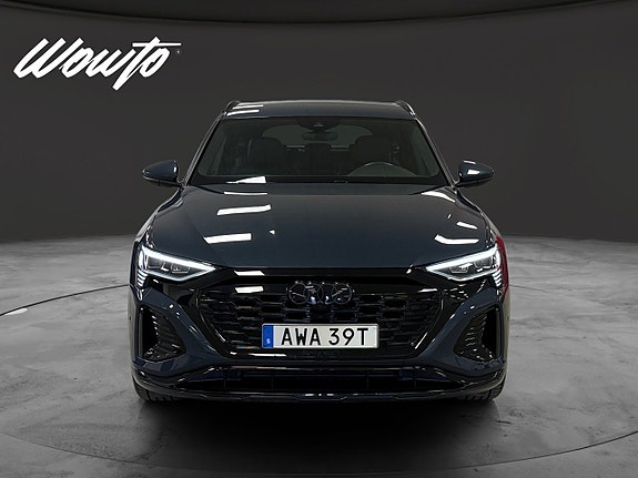 Audi Q8 2 of 20