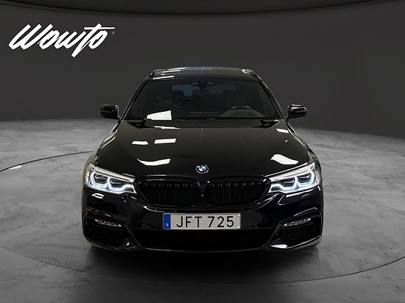 BMW 530i 2 of 19