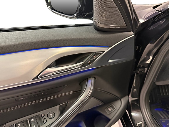 BMW 530i 16 of 19