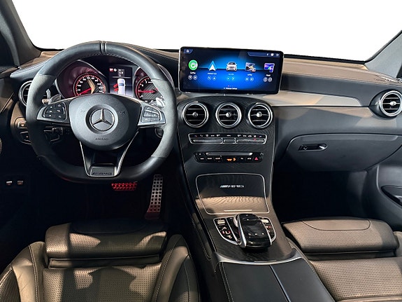 Mercedes-Benz GLC63 21 of 25