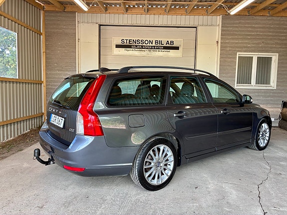 Volvo V50 5 of 11