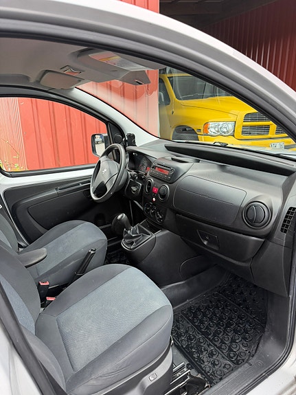 Peugeot Bipper 3 of 6