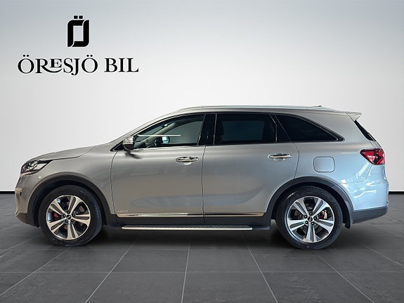 Kia Sorento 2 of 26