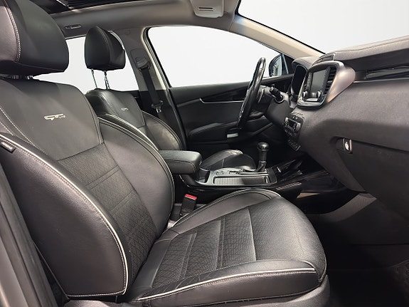 Kia Sorento 12 of 26