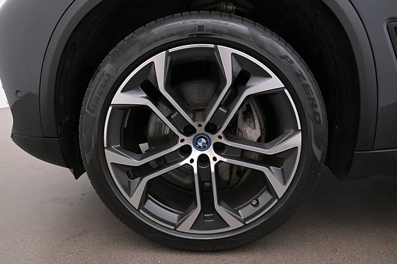 BMW X5 27 of 27