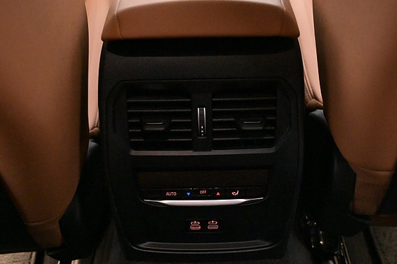 BMW i4 20 of 27