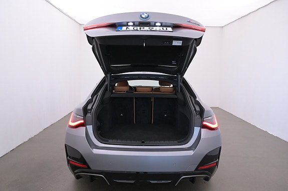 BMW i4 21 of 27